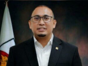 Satresnarkoba Polresta Padang menangkap tiga anggota DPRD Kabupaten Kepulauan Mentawai pada Jumat (20/9/2024) sekitar pukul 01.00 WIB dalam