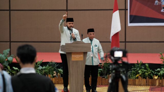 Pasangan calon Wali Kota dan Wakil Wali Kota Padang, Fadly Amran dan Maigus Nasir, mendapatkan nomor urut 01 dalam Rapat Pleno Terbuka
