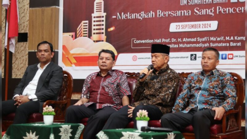 Wakil Ketua Pimpinan Pusat (PP) Muhammadiyah, Dr Anwar Abbas MM MAg memberikan pesan penting kepada mahasiswa baru dalam rangkaian Masta