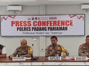 Polres Padang Pariaman menaikkan status saksi kunci dalam kasus pemerkosaan dan pembunuhan gadis penjual gorengan, Nia Kurnia Sari (18)