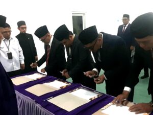Rektor UISB Resmi Lantik WR dan Pejabat Lainnya