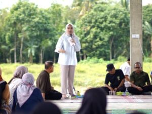 Tingkatkan Perekonomian Dharmasraya, Calon Bupati Annisa Suci Ramadhani Bangun Jembatan dan Jalan Usaha Petani