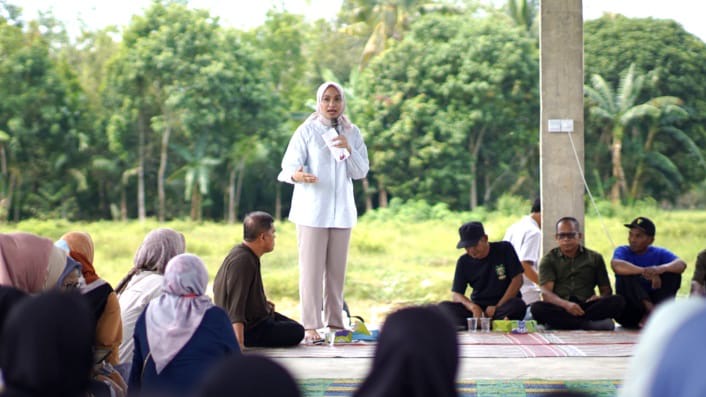Tingkatkan Perekonomian Dharmasraya, Calon Bupati Annisa Suci Ramadhani Bangun Jembatan dan Jalan Usaha Petani