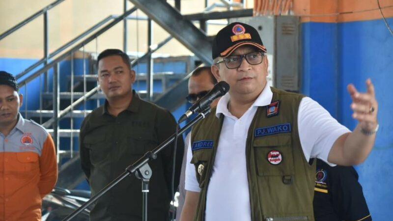 Hadiri HUT Mentawai ke 25, Pj Wako Padang Tawarkan Perkuat Kerjasama di Berbagai Bidang