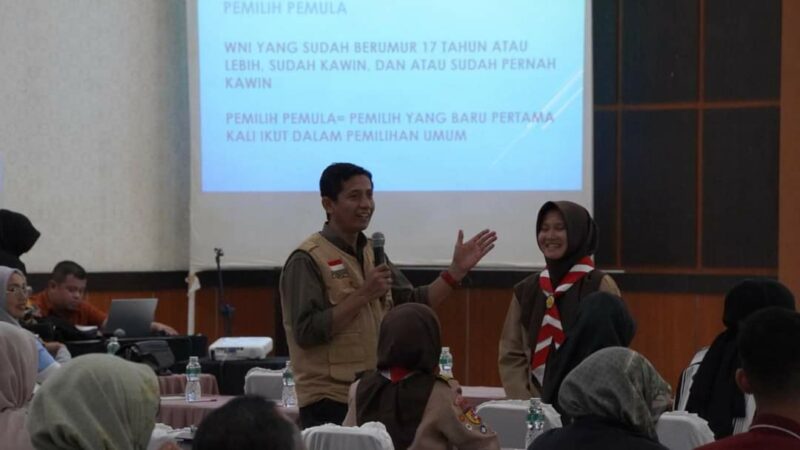 Tingkatkan Pengawasan, Bawaslu Padang Panjang Gelar Sosialisasi ke Pemilih Pemula