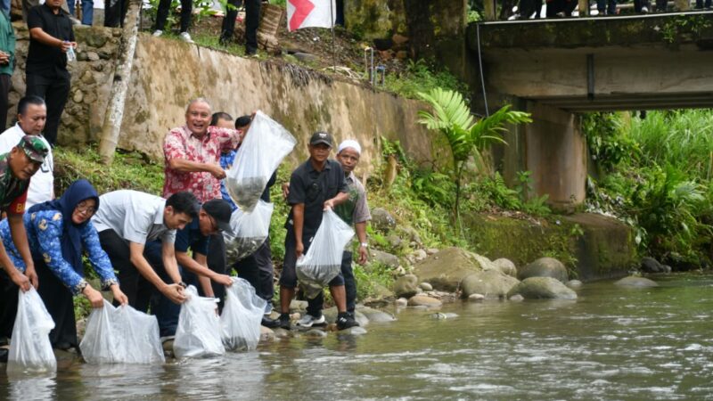 Dorong Ekonomi Masyarakat, Semen Padang Luncurkan Revitalisasi Ikan Gariang Langka