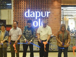 Ragam Kuliner di Padang, Pj Wako Resmikan Outlet Dapur Solo