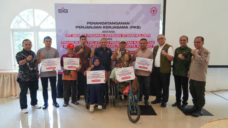 Pj Wako Andree Algamar Apresiasi Semen Padang Bantu Pemberdayaan Penyandang Disabilitas