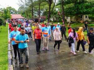 Dilepas Plt Gubernur Sumbar, Pemko Padang dan Pemkab Mentawai Gelar Jalan Sehat Bersama
