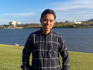 Dusta Atas Nama Beasiswa