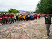 1.537 ASN dan Pelajar Bersihkan Pantai Padang, Andree: Bukti Pemerintah Hadir untuk Masyarakat