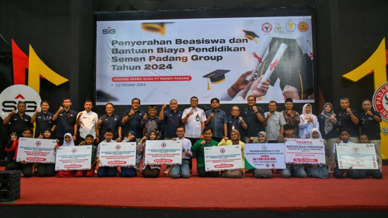 Semen Padang Group Salurkan Beasiswa Rp2,5 Miliar untuk 2.237 Pelajar, Mahasiswa dan Atlet Berprestasi