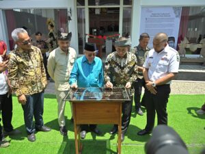 Plt Gubernur Sumbar Dampingi Menteri Kebudyaan Fadli Zon Resmikan Museum Sastra Indonesia
