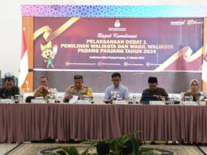KPU Padang Panjang berencana akan menggelar debat pertama calon Wali Kota dan Wakil Wali Kota Padang Panjang pada Rabu (23/10/2024).