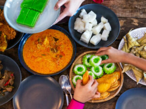 Melestarikan Warisan: Pangan Tradisional Sebagai Sorotan di Perjamuan Penting