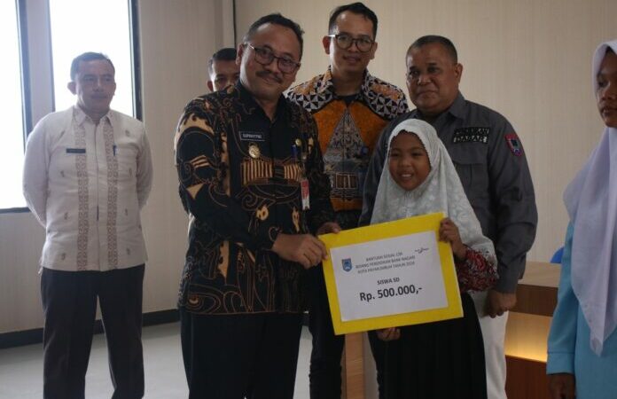 Bantuan Sosial Bidang Pendidikan Corporate Social Responsibility (CSR) Bank Nagari Kota Payakumbuh sebesar Rp110 juta sukses digulirkan