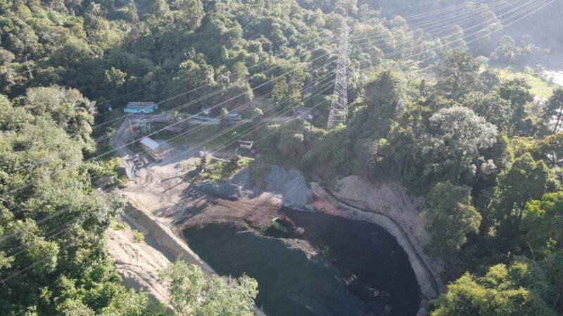 Stockpile Batu Bara Diduga Ilegal Ditemukan di Pinggir Jalan Lintas Padang - Painan