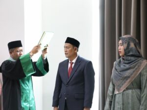 Dua orang pejabat pelaksana akademik antar waktu masa jabatan 2024-2025 UIN Imam Bonjol (IB) Padang resmi dilantik oleh Rektor Martin Kustati.