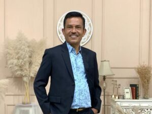 Ketua Fraksi Partai Golkar DPRD Kota Padang sekaligus Ketua Komisi 3, Helmi Moesim, menyampaikan peringatan terkait dugaan penggunaan PKH