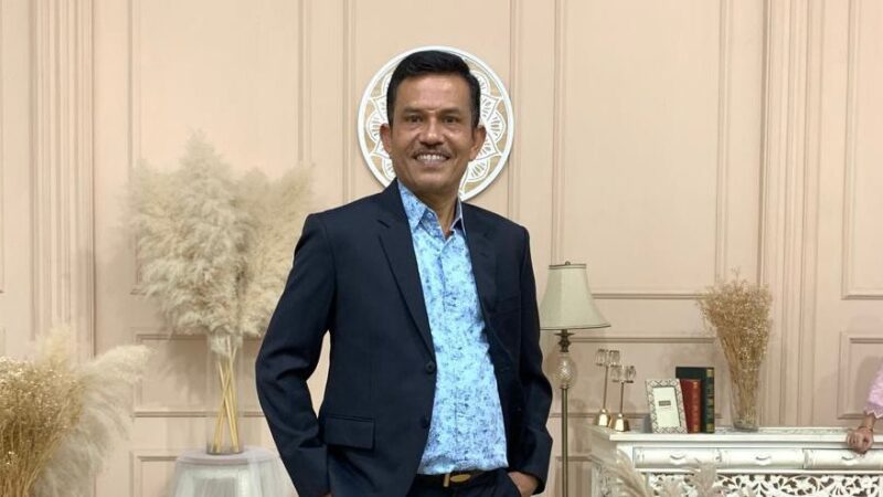 Ketua Fraksi Partai Golkar DPRD Kota Padang sekaligus Ketua Komisi 3, Helmi Moesim, menyampaikan peringatan terkait dugaan penggunaan PKH