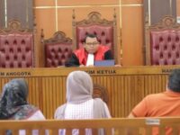 Sebanyak 10 orang pelanggar peraturan daerah (perda) menjalani sidang tindak pidana ringan (tipiring) di Pengadilan Negeri Padang