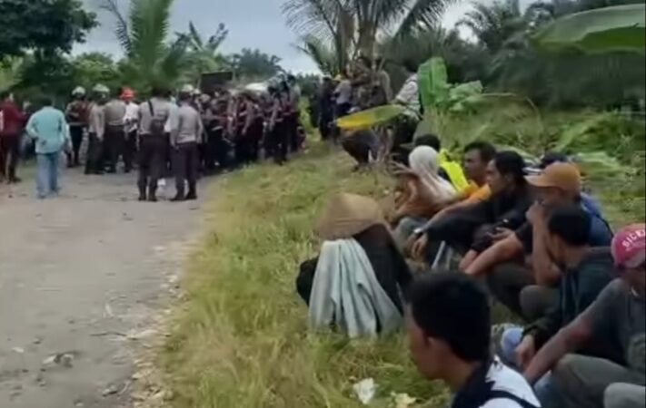 Upaya penyelesaian konflik agraria di Nagari Kapa, Kabupaten Pasaman Barat, Sumatera Barat, kembali memanas. Sebanyak 10 orang petani SPI