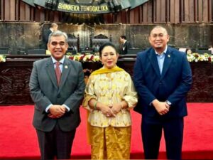 Andre Rosiade mendapatkan amanah sebagai Sekretaris Fraksi Partai Gerindra Majelis Permusyawaratan Rakyat (MPR) RI. Wakil rakyat