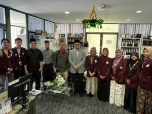 Mahasiswa KKN Internasional Brunei melakukan persiapan kepulangan kembali ke Indonesia pada besok hari pada