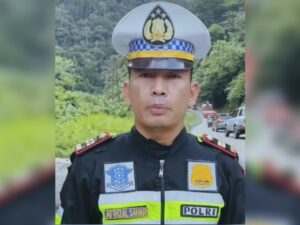 Kasat Lantas Polres Padang Panjang, Iptu Afrizal Sahar mengatakan mulai 5 hingga 15 Oktober 2024 dilaksanakan pengaspalan di Lembah Anai.