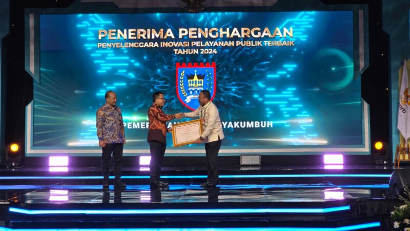 Pemko Payakumbuh berhasil meraih penghargaan sebagai Penyelenggara Inovasi Pelayanan Publik Terbaik Tahun 2024 pada ajang Gebyar