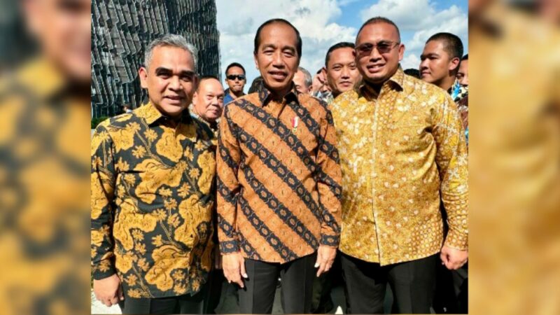 Sekretaris Fraksi Gerindra Majelis Permusyawaratan Rakyat (MPR) RI, Andre Rosiade mendampingi Presiden RI Joko Widodo dan Ketua MPR RI Ahmad