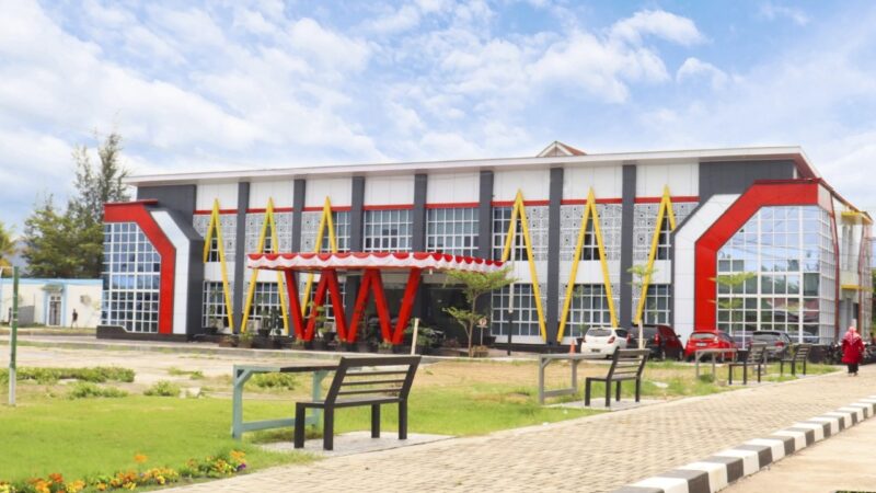 Universitas Muhammadiyah (UM) Sumatera Barat kembali menegaskan posisinya sebagai salah satu perguruan tinggi swasta terbaik di Sumbar.