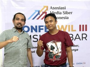 Pasangan pimpinan media di Sumatera Barat CEO Langgam.id Andri El Faruqi dan Pemimpin Redaksi Klikpositif.com Andika D Khagen terpilih