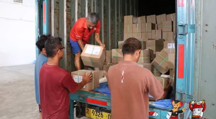 Sebanyak 684.475 lembar surat suara untuk Pemilihan Wali Kota dan Wakil Wali Kota Padang Tahun 2024 dari Semarang sudah diterima oleh KPU