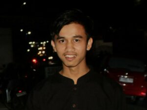 Keberlangsungan suatu kelompok sangat bergantung pada satu orang yang akan mengontrol dan. Dalam Islam, konsep kepemimpinan dikenal imamah.