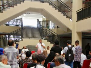 Anggota DPR RI asal Sumbar, Andre Rosiade mengungkapkan bahwa pembangunan Pasar Raya Padang Fase VII telah tuntas 100 persen. Dalam waktu