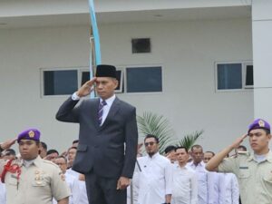 Rektor Universitas Islam Negeri (UIN) Imam Bonjol Padang beserta seluruh civitas akademika melaksanakan upacara peringatan Hari Kesaktian