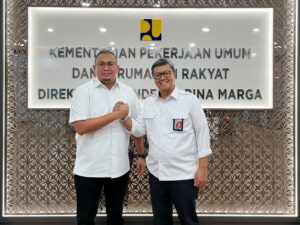 Anggota DPR RI, Andre Roside menemui Dirjen Bina Marga Kementerian Pekerjaan Umum (Kemen PU) Rachman Arief Dienaputra pada Selasa