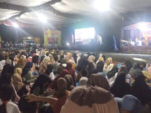 Warga Taluak Sikai Dharmasraya Minta Annisa Suci Ramadhani Perbaiki Jalan Rusak dan Sediakan Lapangan Kerja