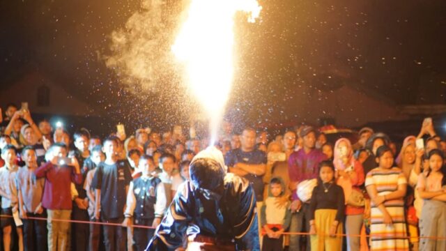 Festival Kesenian Pesisir Selatan: Sanggar Lokal Tampilkan Seni Tradisi