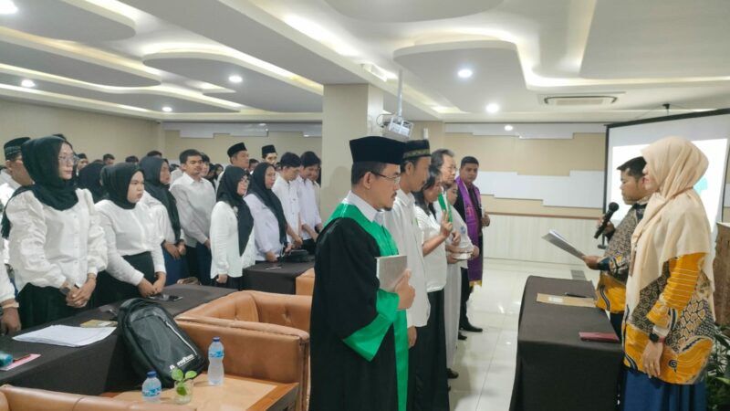 Sebanyak 1.487 Pengawas Tempat Pemungutan Suara (PTPS) dilantik oleh Bawaslu Kota Padang. Para pengawas ini bakal ditempatkan di setiap TPS