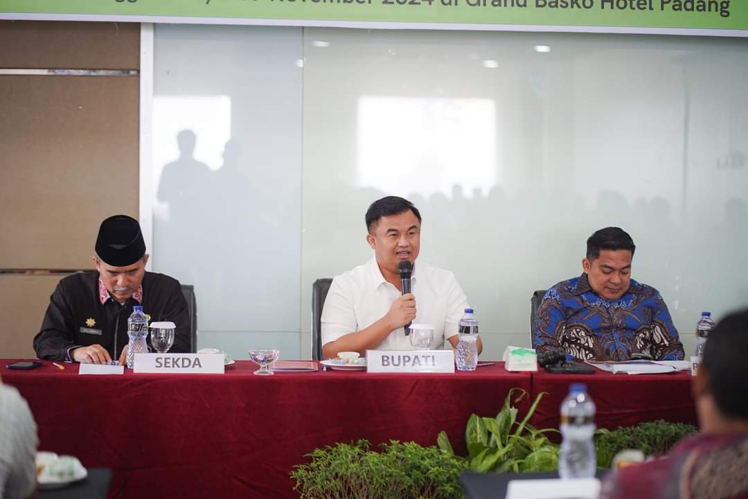 DPRD dan Pemkab Dharmasraya Bahas APBD 2025