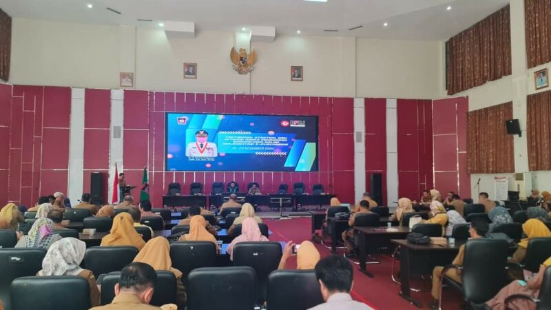 Tingkatkan Transparansi, Pemko Padang Lakukan Pembinaan Bagi Petugas Pengadaan