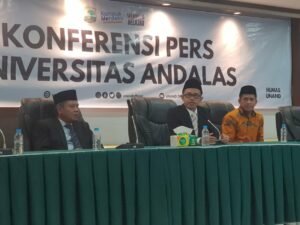 Rektor UNAND Patuhi Putusan PTUN Kembalikan Jabatan Khairul Fahmi jadi WR II