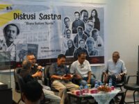Diskusi Sastra 100 Tahun AA Navis: Tentang Satiris Navisian Hingga Kedekatan dengan Keluarga
