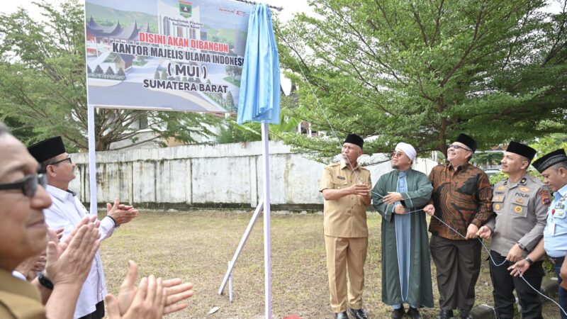 Gubernur Sumbar Resmikan Lokasi Pembangunan Kantor MUI di Kompleks Masjid Raya