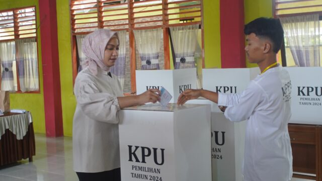 Unggul 70 Persen di Hitungan Cepat Pilkada Dharmasraya, Annisa Bakal Jadi Bupati Perempuan Pertama di Sumbar