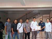 Kekurangan surat suara untuk Pilkada 2024 terjadi di Kota Padang. Kekurangan surat suara ini menjadi perhatian serius mengingat pentingnya