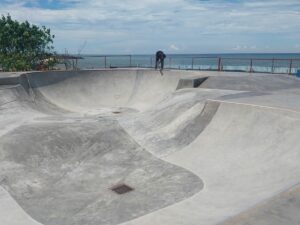 Pj Wali Kota Padang direncanakan bakal meresmikan arena skatepark di kawasan objek wisata Pantai Padang, Muaro Lasak pada Sabtu, (9/11/2024).