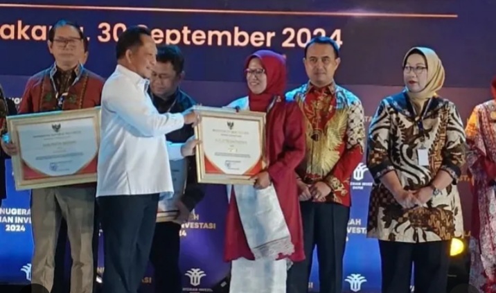 DPMPTSP Kabupaten Dharmasraya berhasil meraih kinerja Sangat Baik sebagai 8 nomine terbaik dalam rangka penilaian Kinerja PPB dan PTSP